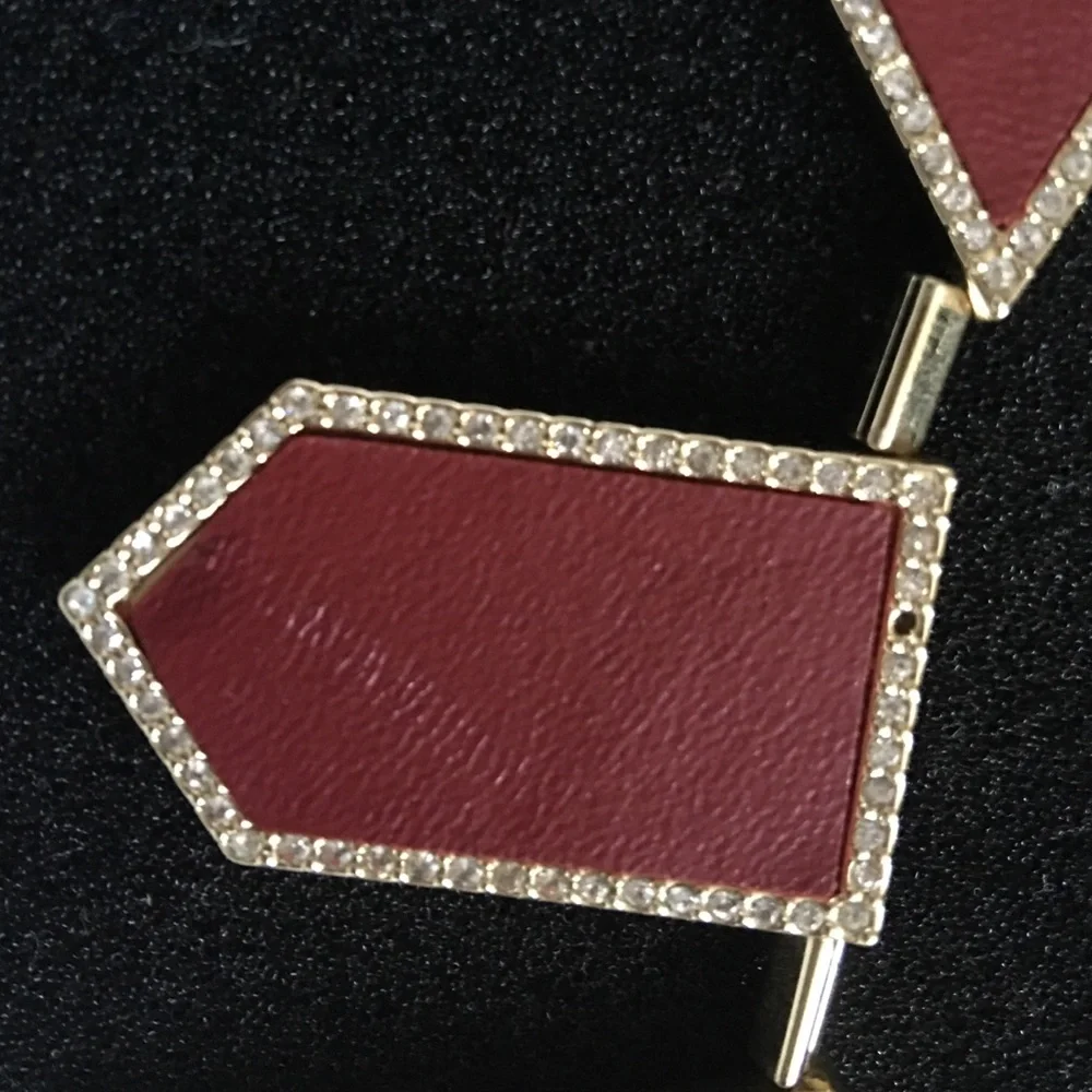 House of Harlow necklace